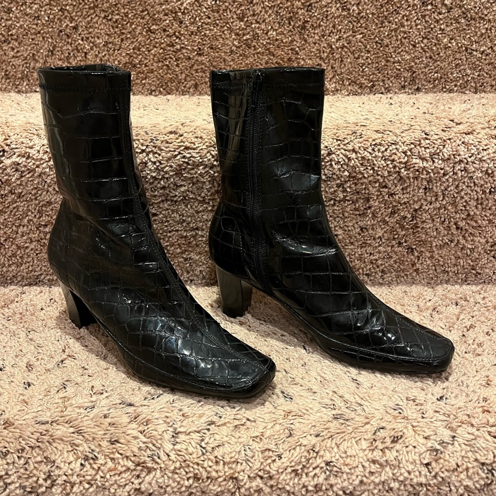 Aerosoles Black Croc-Embossed Ankle Boots